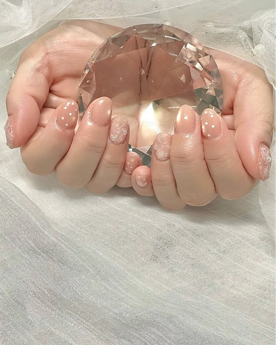 ネイル ドット レース マグネットネイル ピンク ピンクベージュ ハンドネイル Sei ｜ cres nailのネイルデザイン