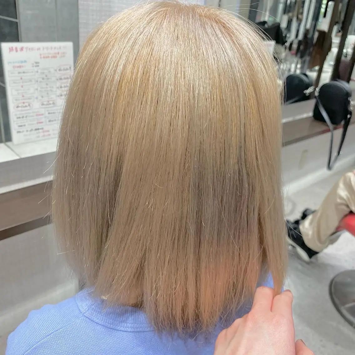 カラー ベージュカラー ミルクティーベージュ ホワイトミルクティーベージュ ヘアカラー トリートメント stylist 🐶内藤 成香のヘアスタイル