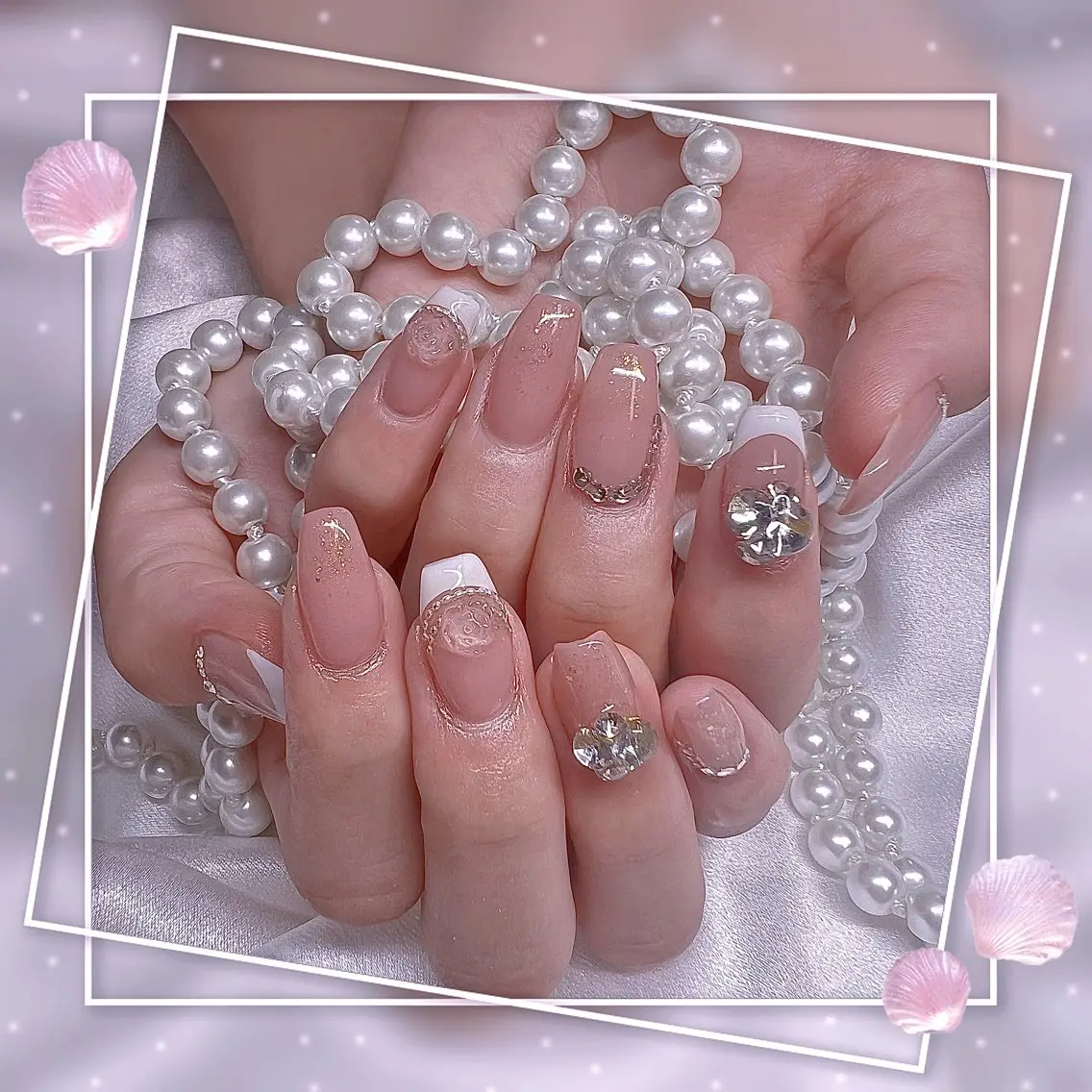 ネイル フレンチネイル グラデーション キラキラネイル 韓国ネイル マグネットネイル ハンドネイル Chill Nailsalonのネイルデザイン