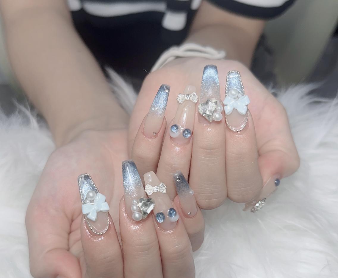 ネイル チークネイル 長さ出し フラッシュネイル フレンチネイル グラデーション ハンドネイル Lenie Shinjukuのネイルデザイン