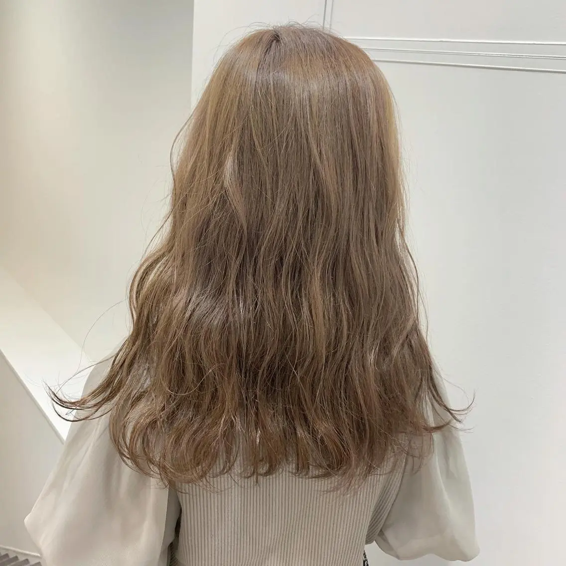 ロング カラー ベージュカラー ミルクティーベージュ ピンクカラー fit /HONOKAのヘアスタイル