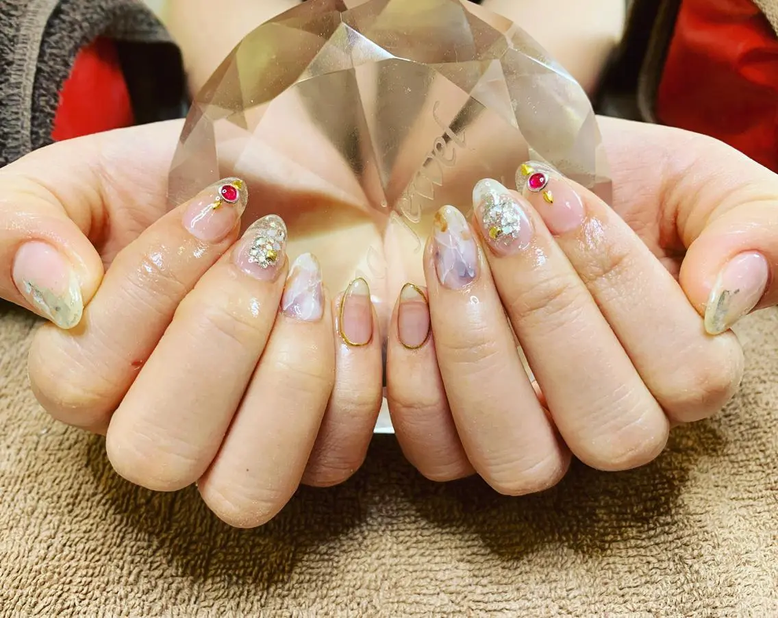 ネイル ハンドネイル フットネイル Adite nailのネイルデザイン