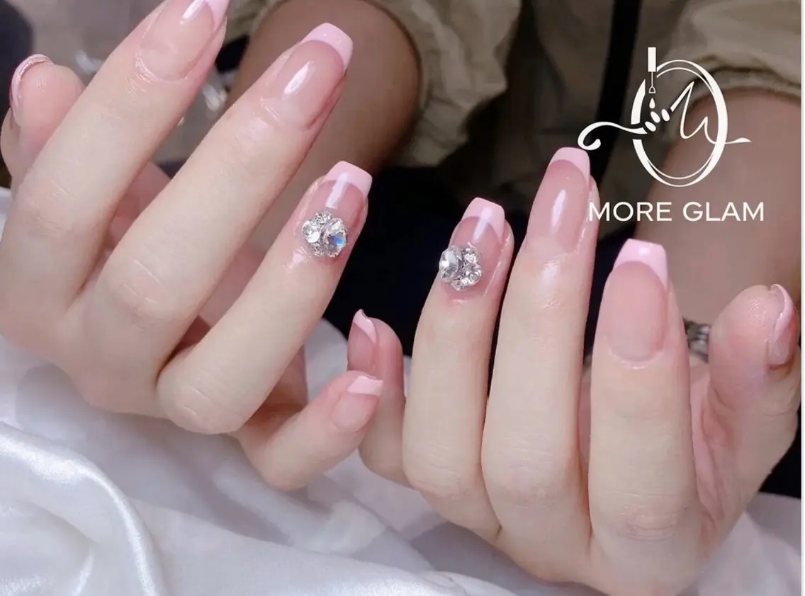 ネイル more glamのネイルデザイン