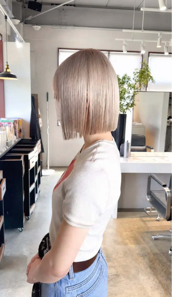 セミロング カット ヘアカラー トリートメント 手塚 亮汰のヘアスタイル
