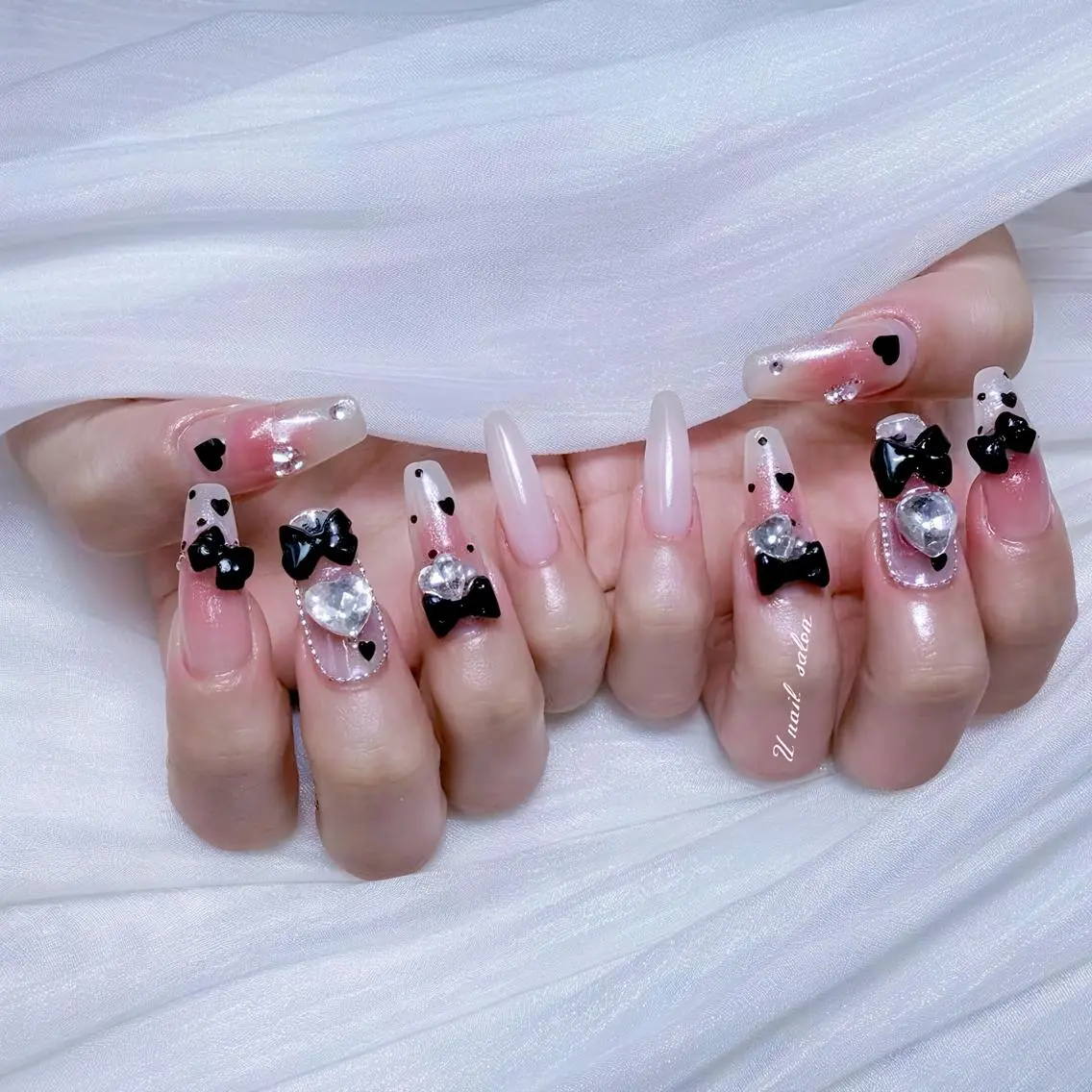 ネイル アートネイル フットネイル キラキラネイル 韓国ネイル ロングネイル ハンドネイル MOMO Nail 高田馬場店のネイルデザイン
