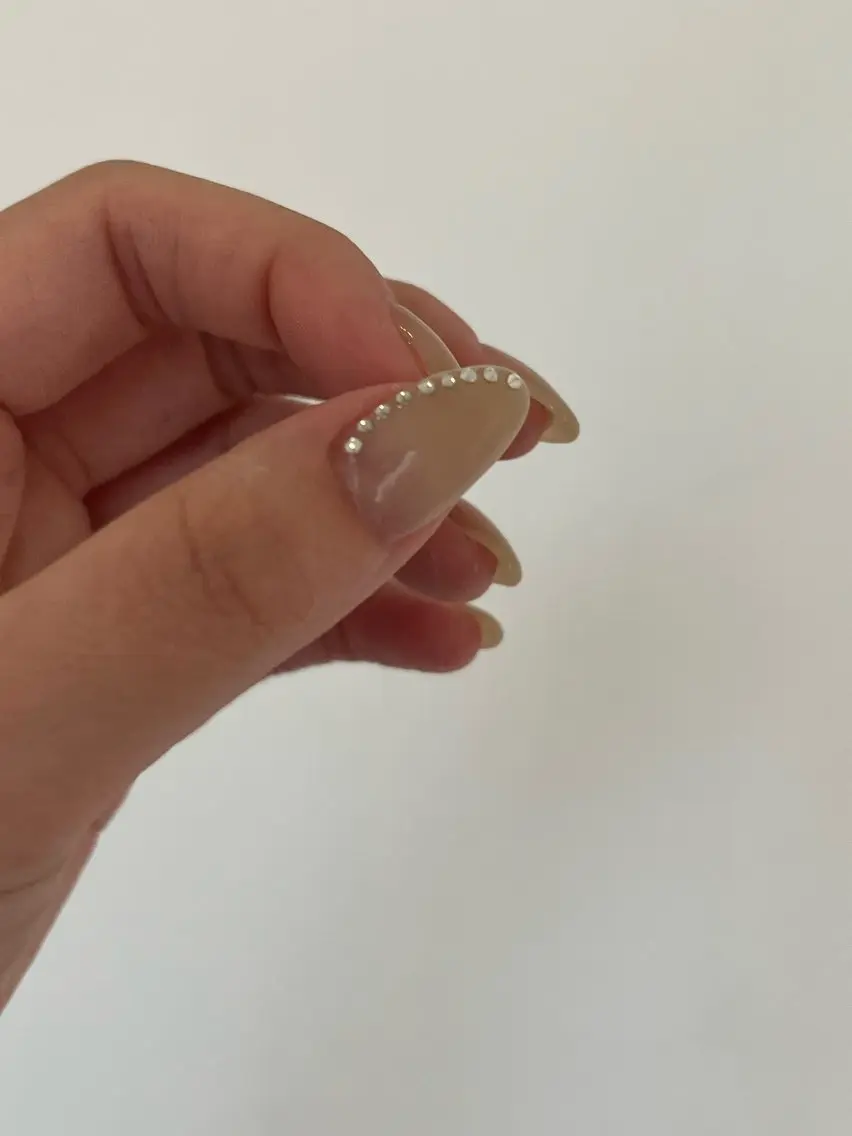 ネイル シンプルネイル ストーンネイル luster shihoのネイルデザイン