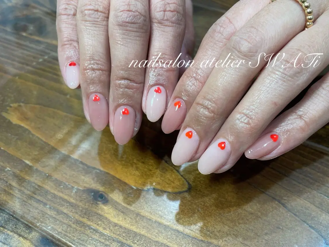 ネイル ハート ホログラムネイル ハンドネイル nailsalon SWATiのネイルデザイン