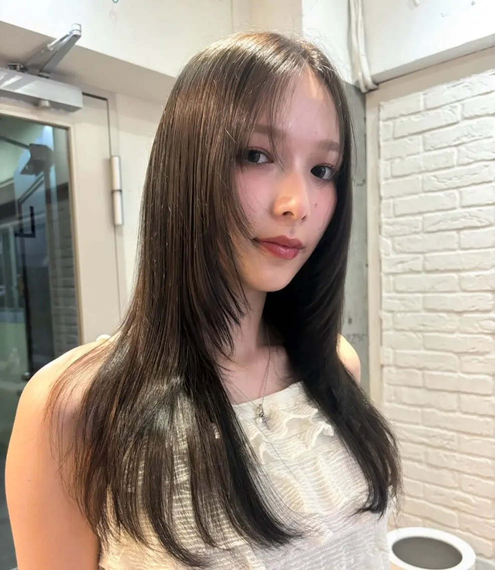カラー ベージュカラー 透明感カラー オリーブベージュ ヘアカラー 🪺透明感カラー/ ブリーチ/カエデ🪺のヘアスタイル