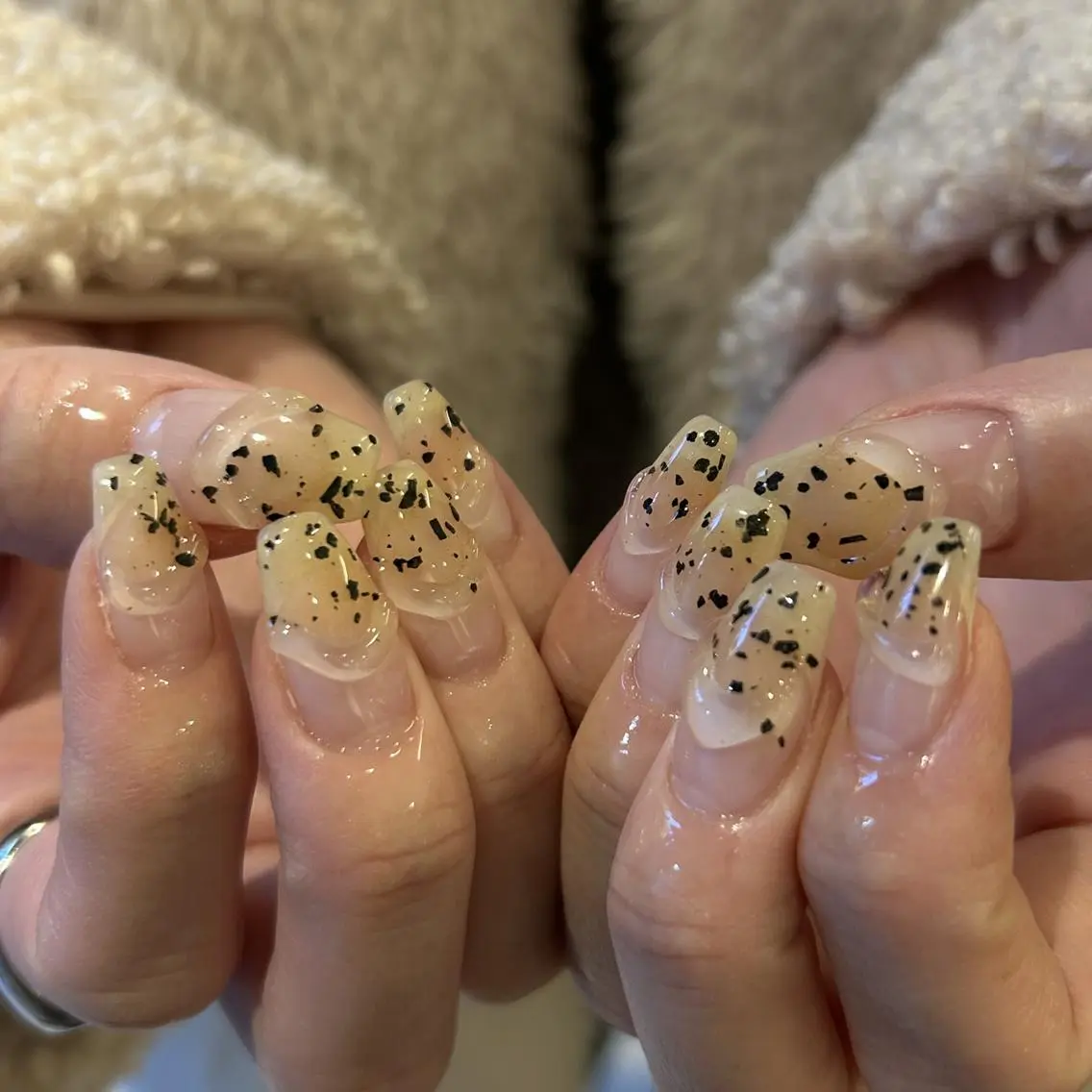ネイル オーロラネイル ジェルネイル 氷ネイル・うるうるネイル 韓国ネイル ミラーネイル nails TOKYOのネイルデザイン