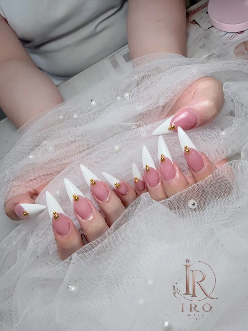 ネイル ハンドネイル IRO Nail Studioのネイルデザイン
