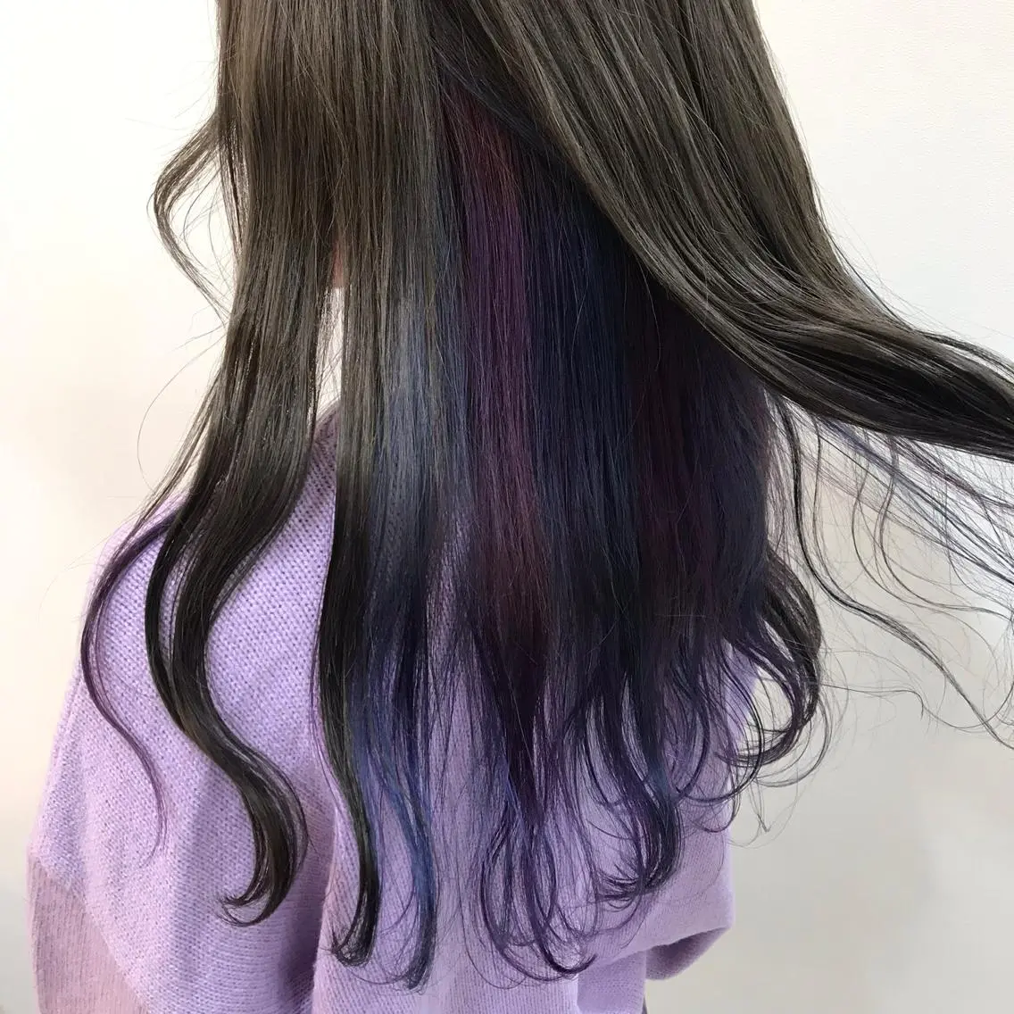 ロング カラー ブルーカラー パープルカラー 馴染ませNo.1🧃 エクステ・アレンジのヘアスタイル