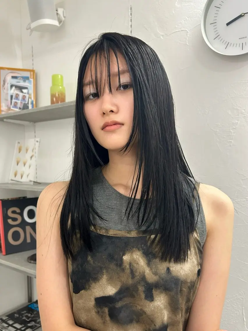 ロング 縮毛矯正 イシイ モエカのヘアスタイル