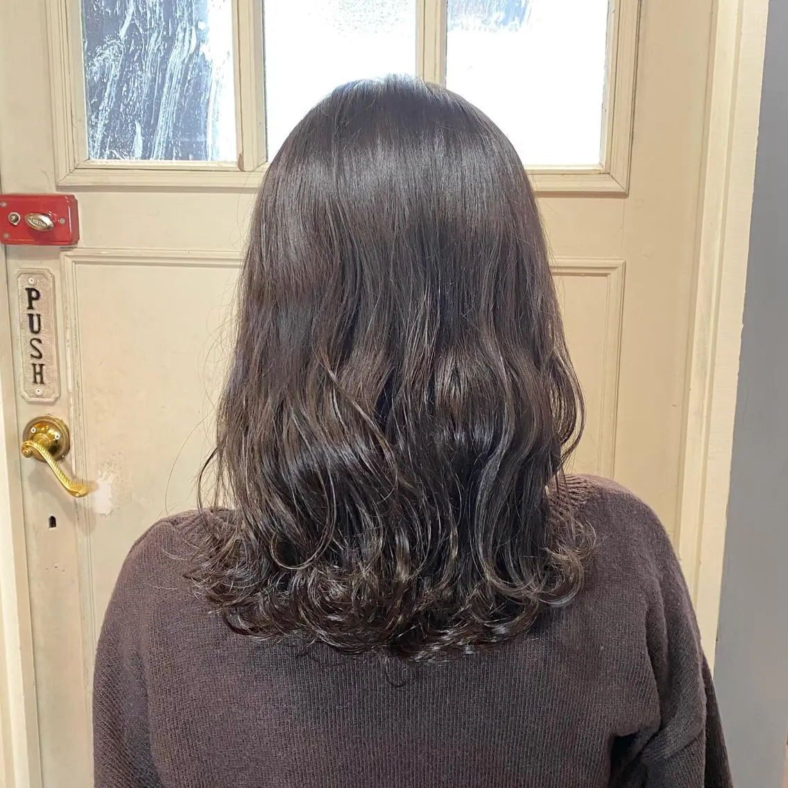 セミロング カラー アッシュ 透明感カラー ミント カット ヘアカラー トリートメント ヘッドスパ BRITS 渡辺 菜々子のヘアスタイル