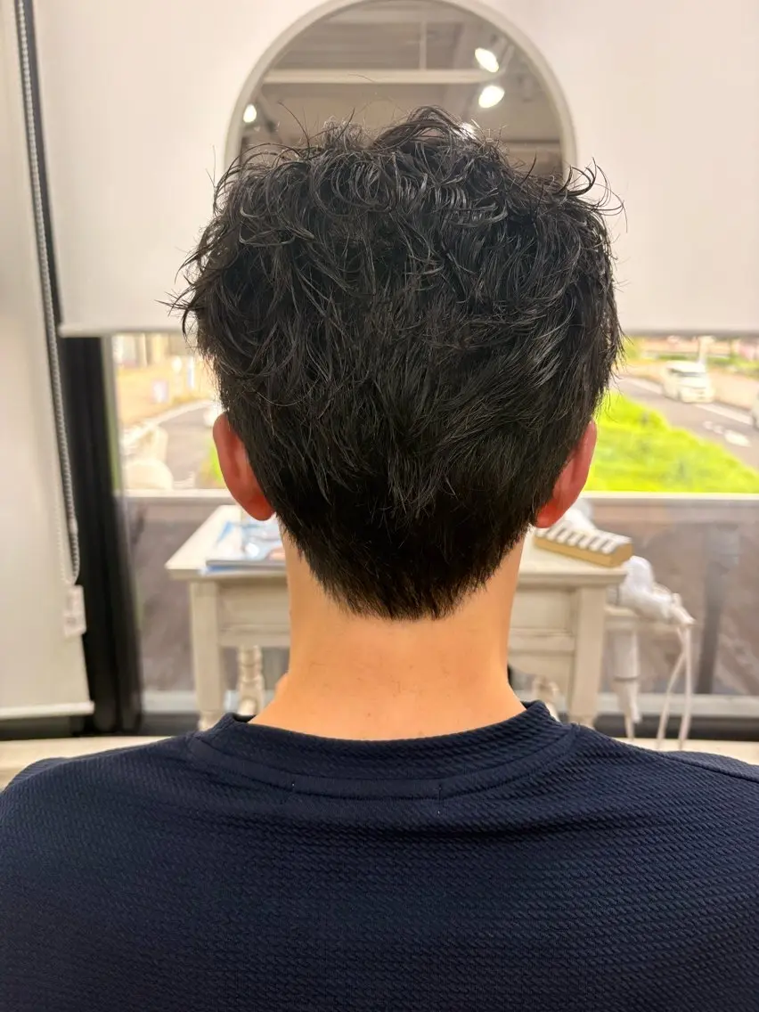 ショート パーマ ツイストパーマ 二瓶 恵理のヘアスタイル