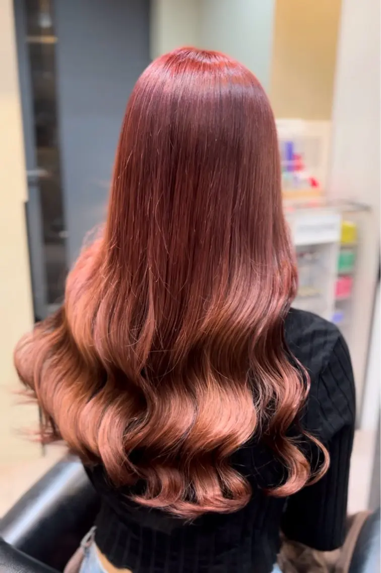 ロング カラー 黒髪 ブリーチ ダブルカラー ブリーチなしカラー ピンクカラー ヘアカラー 横浜/エクステ特化× 艶カラー/あいかのヘアスタイル