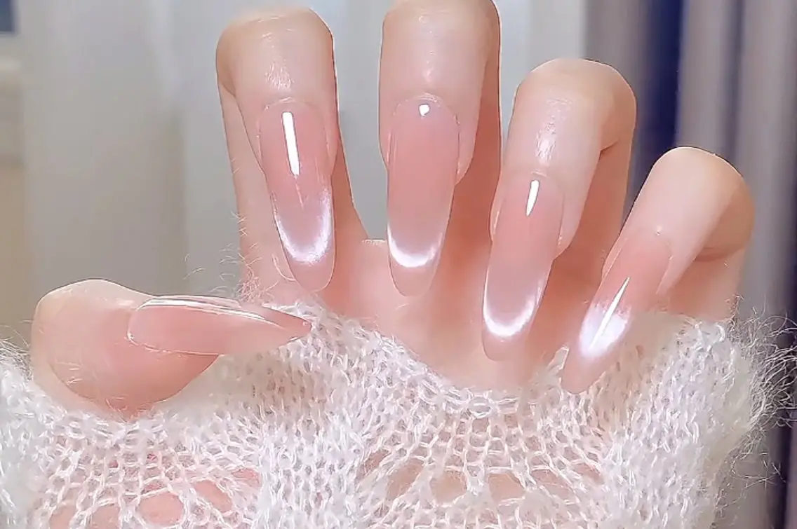 💅チップ長さ出しマグネットフレンチ（自爪ソフトジェルオフ➕500円）の写真