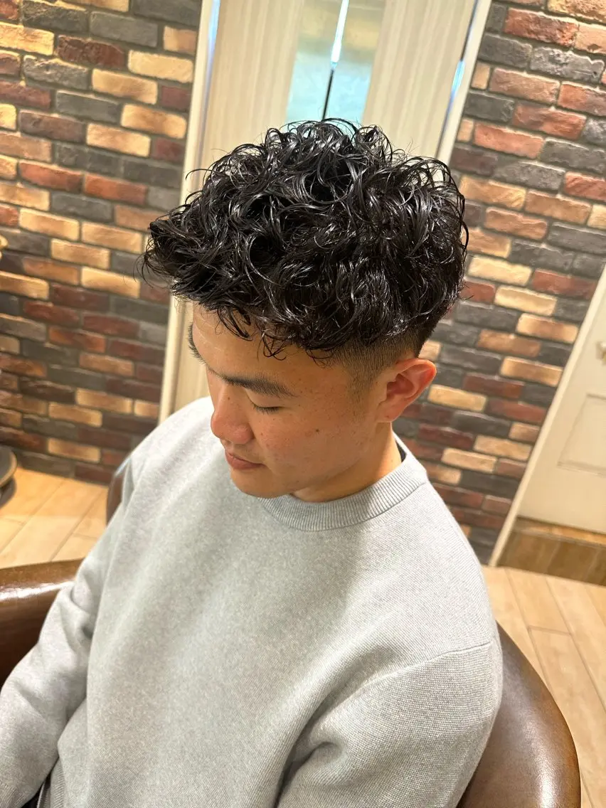 ショート パーマ メンズ カット パーマ メンズパーマ特化🔥 ツイスパ/シャドウのヘアスタイル
