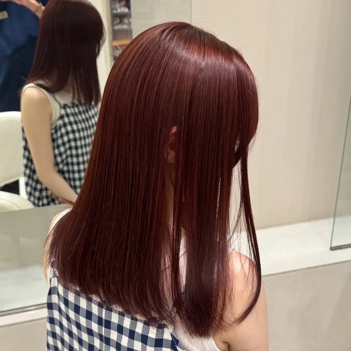 【🌹透明感ルビーレッド🌹】暖色系ワンカラーの写真