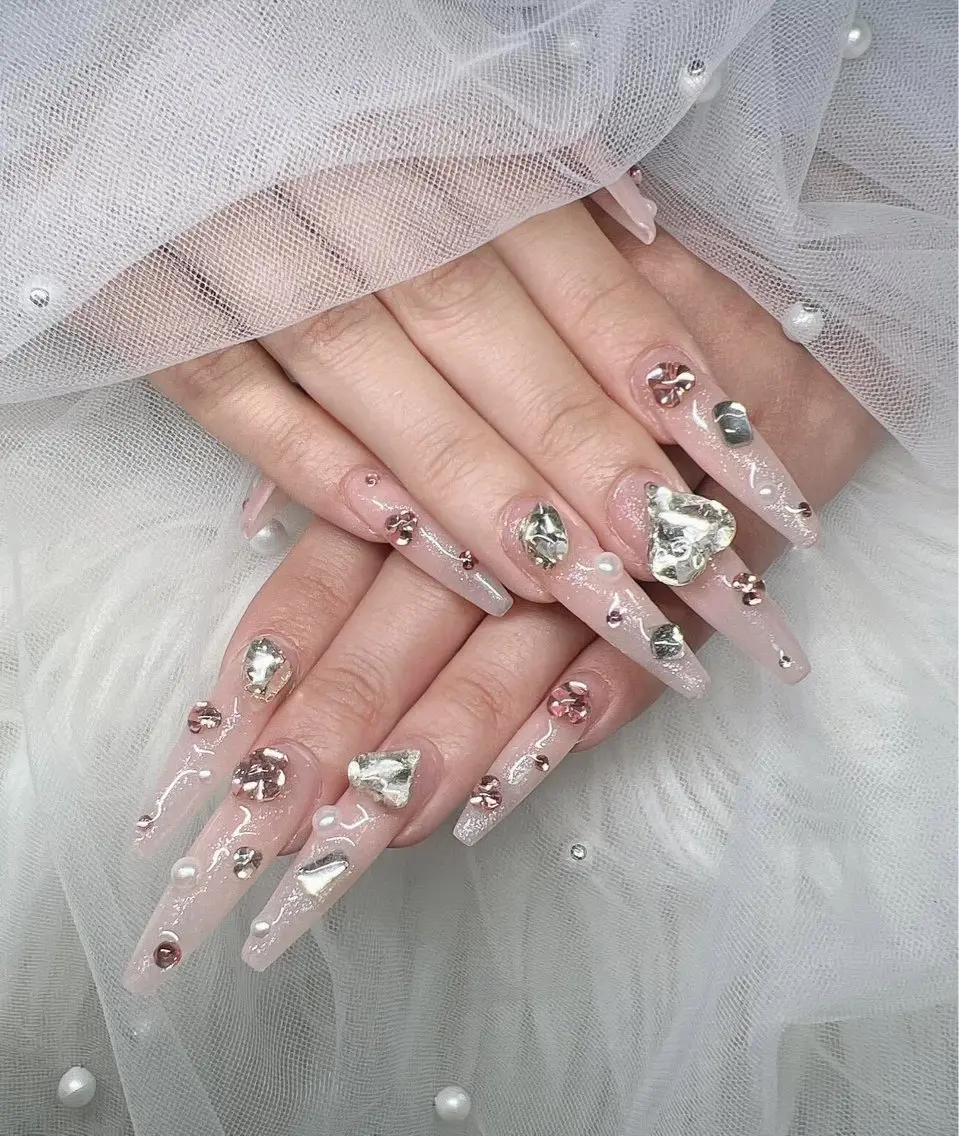 ネイル 長さ出し グラデーション 卒業式 キラキラネイル マグネットネイル ハンドネイル Lee Nailsのネイルデザイン