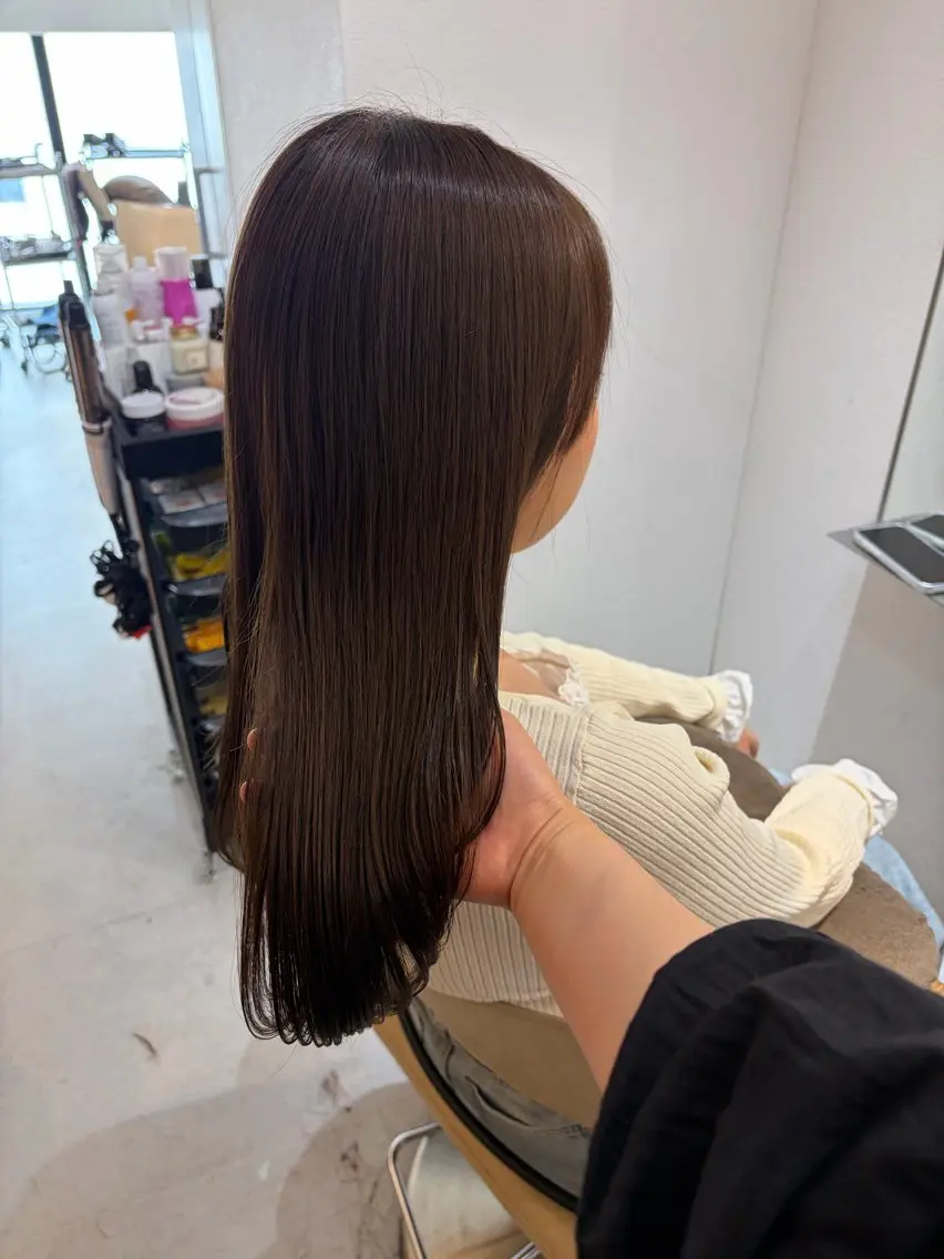 セミロング カット ヘアカラー トリートメント ✨色持ちの良い艶 カラー✨蟹江真世のヘアスタイル