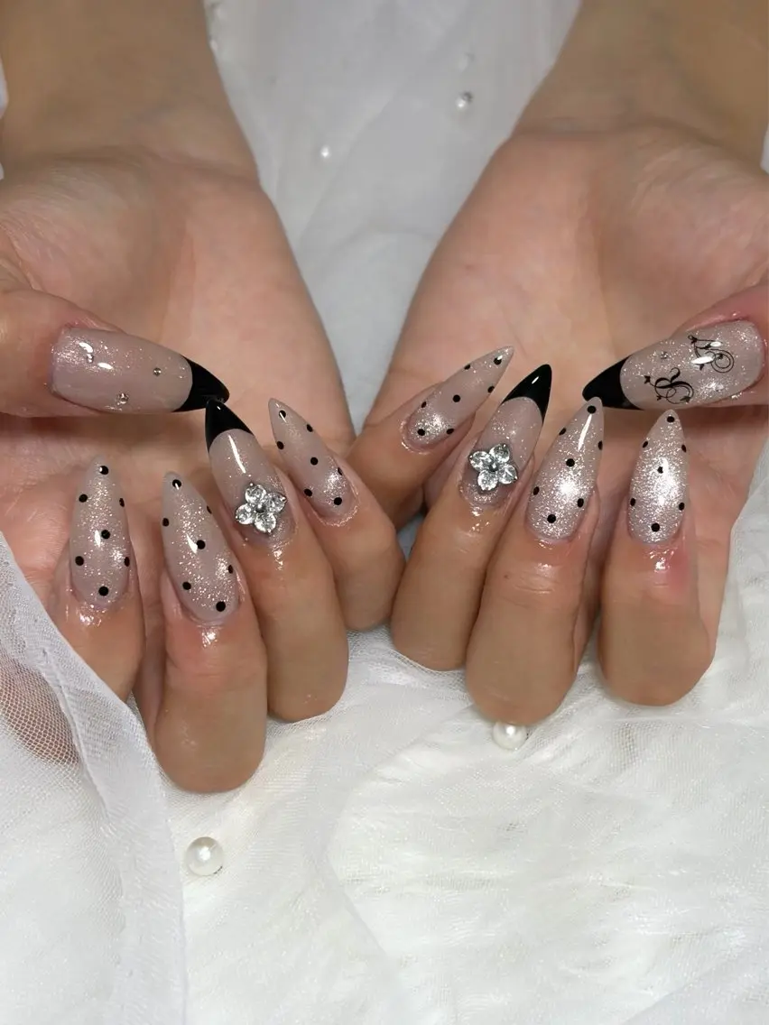 ネイル ハンドネイル nailsalon_ riri♡のネイルデザイン