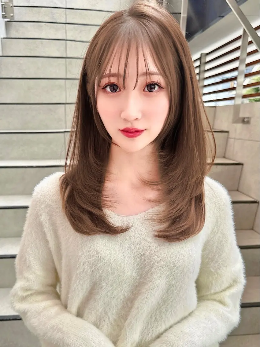 セミロング カット ヘアカラー トリートメント 縮毛矯正✨🫧 レイヤー川村利幸のヘアスタイル