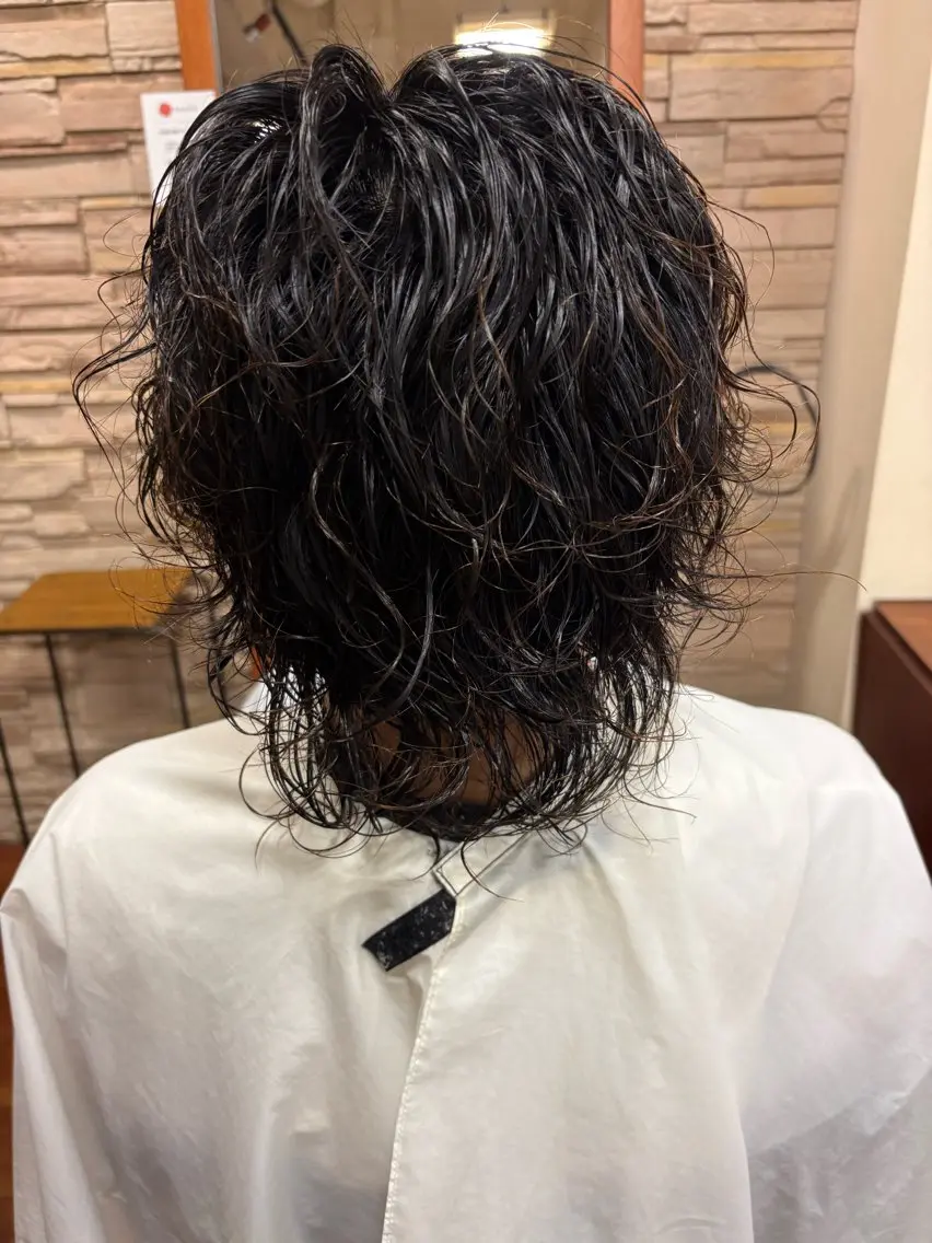 ミディアム パーマ メンズ ミディアムパーマ メンズパーマ メンズベリーショート パーマ 浅岡 昭汰のヘアスタイル