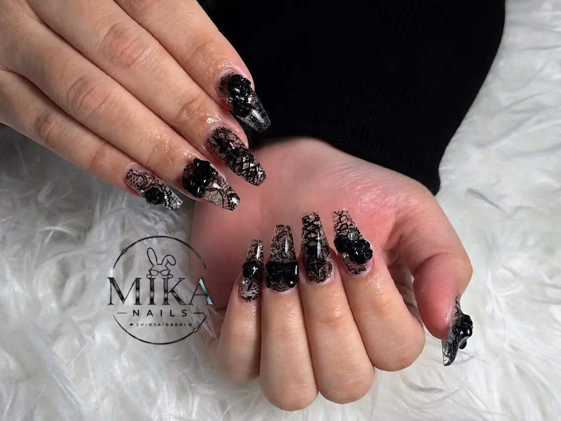 ネイル ガーリー キラキラネイル 韓国ネイル ロングネイル シンプルネイル ハンドネイル 🦊Genie🦊 Mika Nailsのネイルデザイン