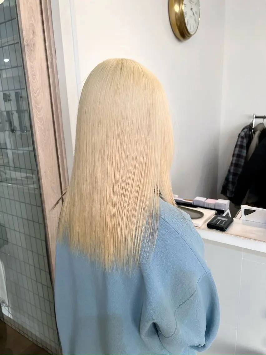 セミロング カラー 抜きっぱなしブロンド ブロンド 難波ブリーチカラー ⭐︎瀬尾拓充のヘアスタイル