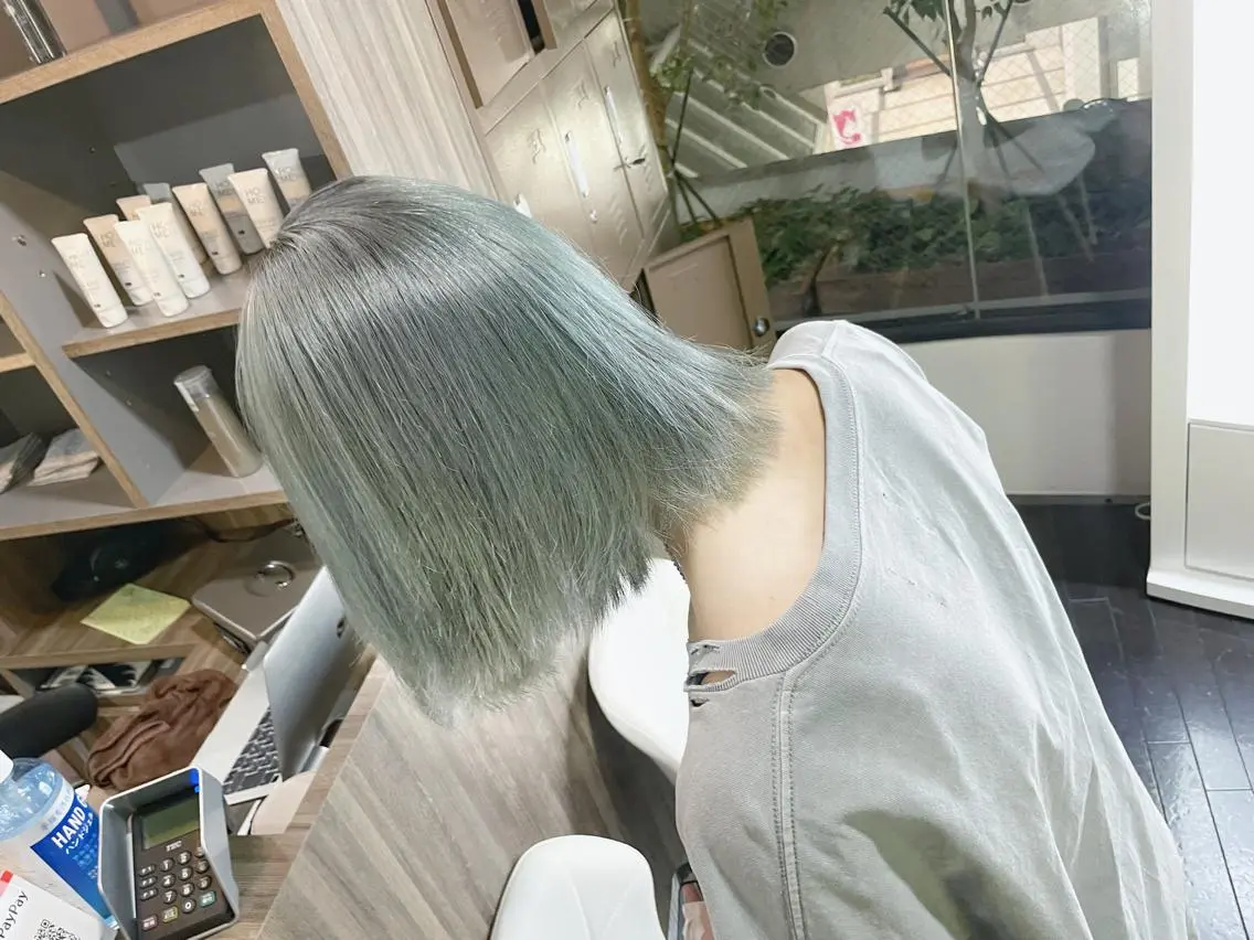 ミディアム ヘアカラー 有人/バレイヤージュ /シャドールーツのヘアスタイル
