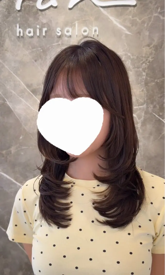 ミディアム カラー カット レイヤー透明感カラー ブリーチ🎀オトハのヘアスタイル