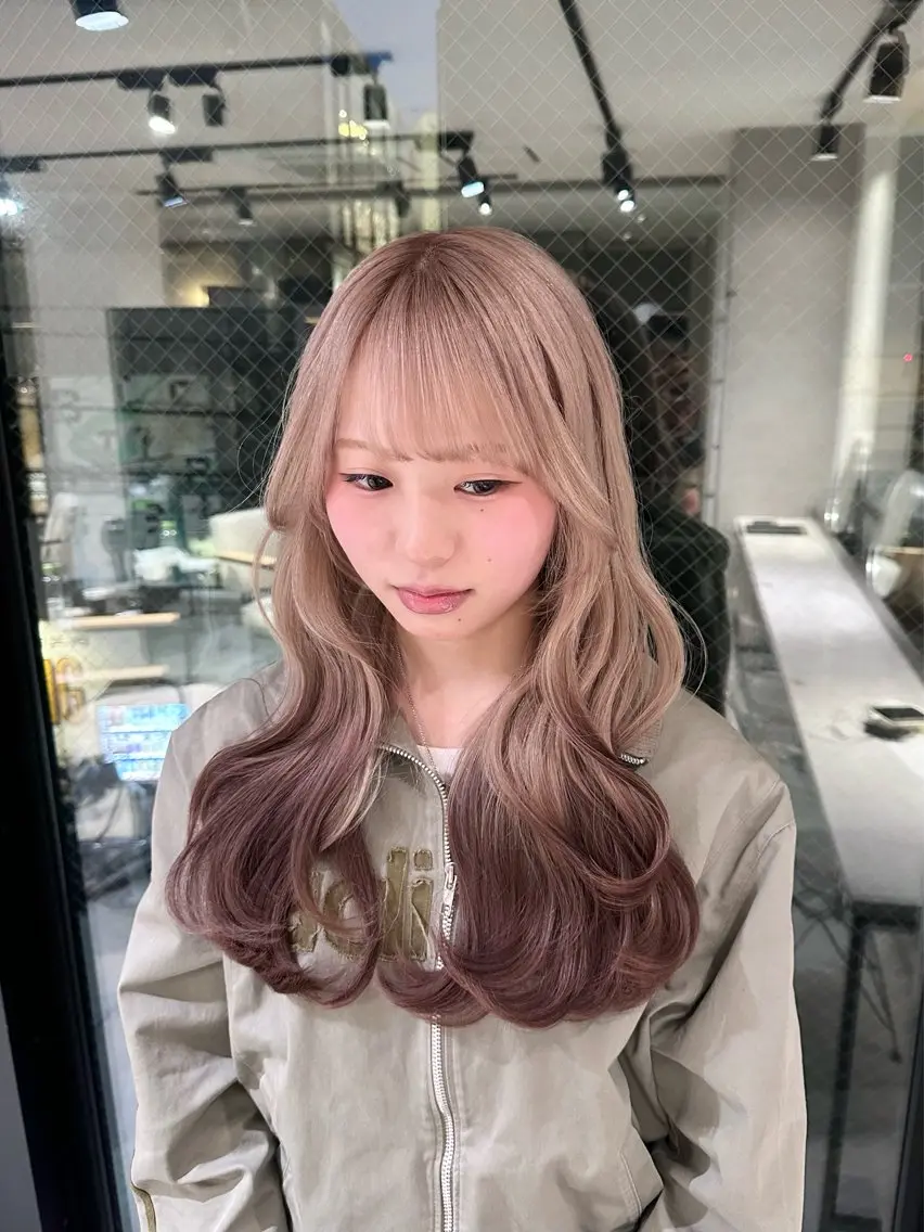 ルーツカラー(ブリーチ込み)の写真