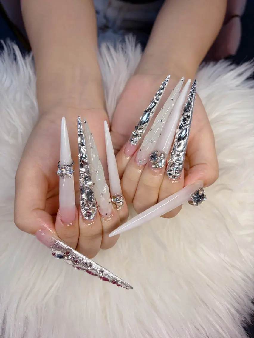 ネイル アートネイル オーロラネイル チークネイル 長さ出し フットネイル Chan nailsのネイルデザイン