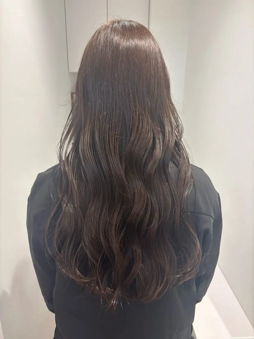 ロング ヘアカラー まろやかベージュ🤎 艶カラー🔔リンのヘアスタイル