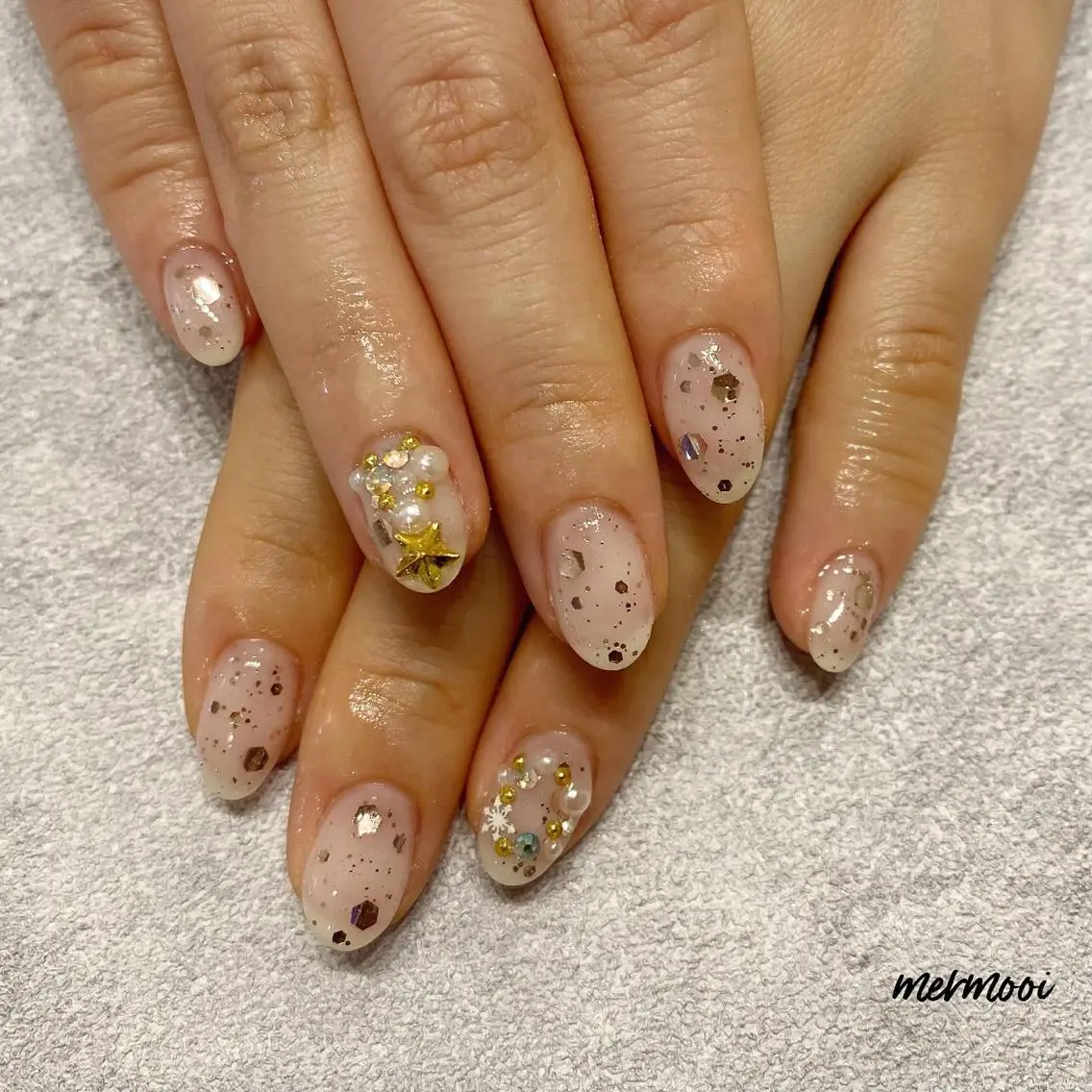 ネイル ジェルネイル キラキラネイル 韓国ネイル ラメ(グリッター) ワンカラーネイル mermooi nailのネイルデザイン