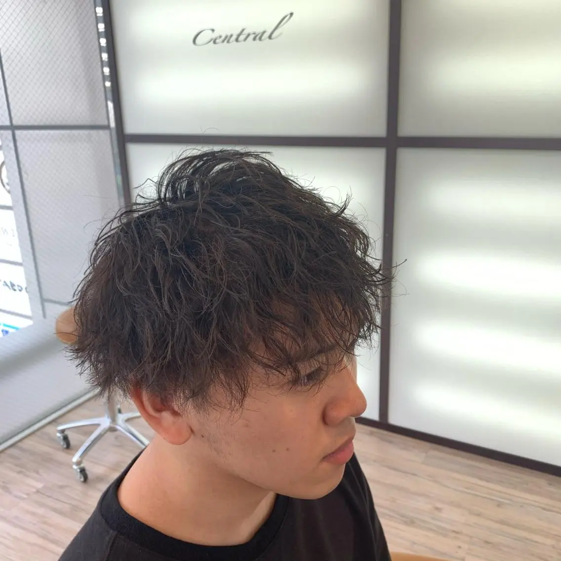 ショート パーマ ツイストスパイラルパーマ スパイラルパーマ カット パーマ トリートメント 🔥Mackey🔥 メンズ特化型美容師のヘアスタイル