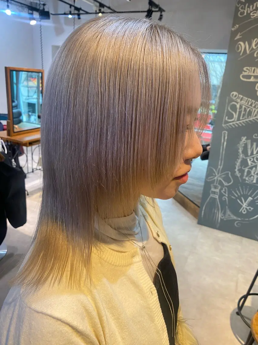 ミディアム カラー ブリーチ カット ヘアカラー トリートメント scene. haraのヘアスタイル