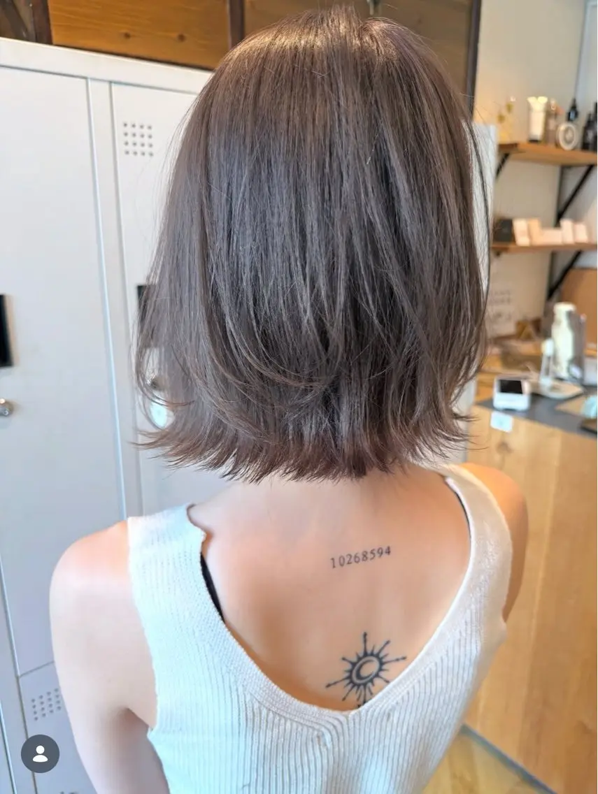 ミディアム カット ヘアカラー 井上 樹のヘアスタイル
