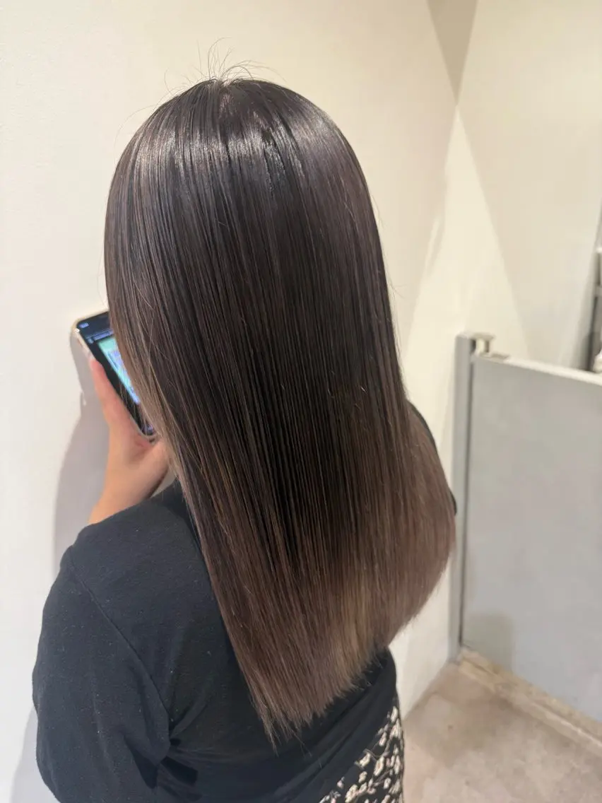 ミディアム カラー ブリーチ 透明感カラー デザインカラー グラデーションカラー ハイライトカラー カット ヘアカラー 💎透明感カラー特化 💎TAISEIのヘアスタイル