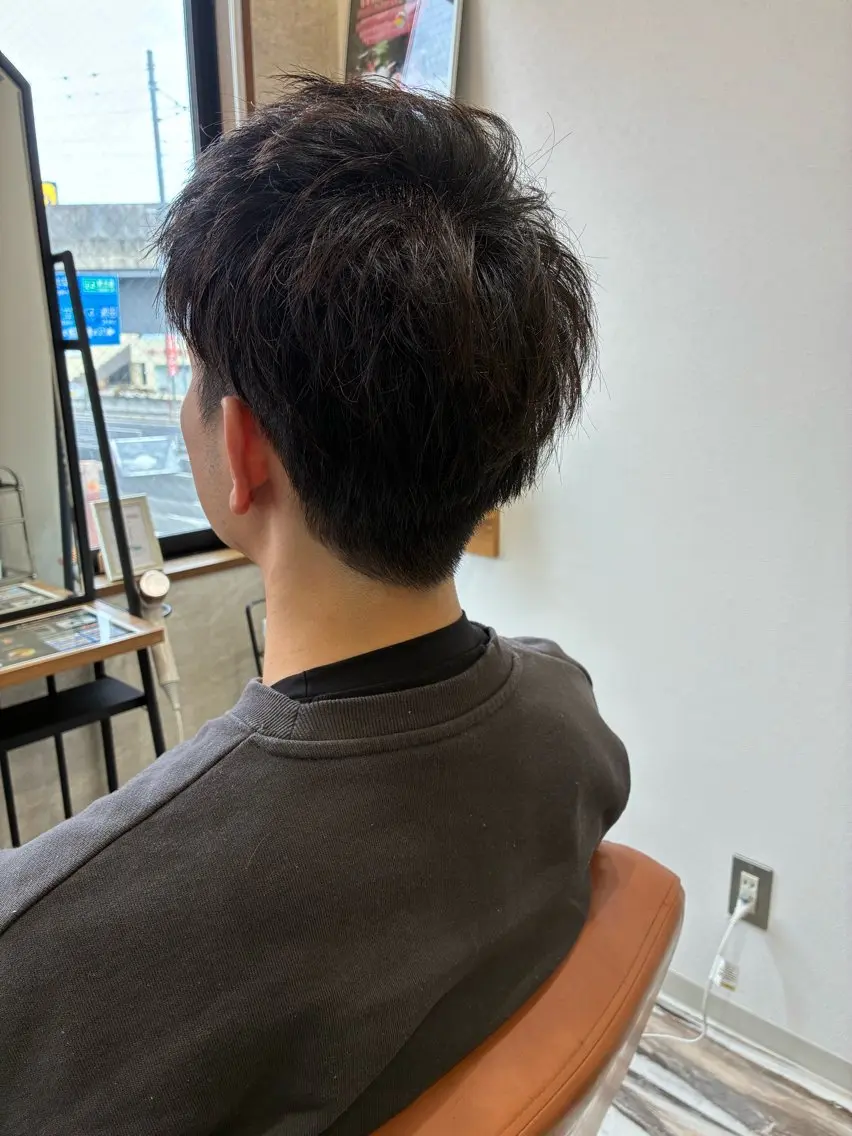 ショート メンズ 須賀 知穂のヘアスタイル