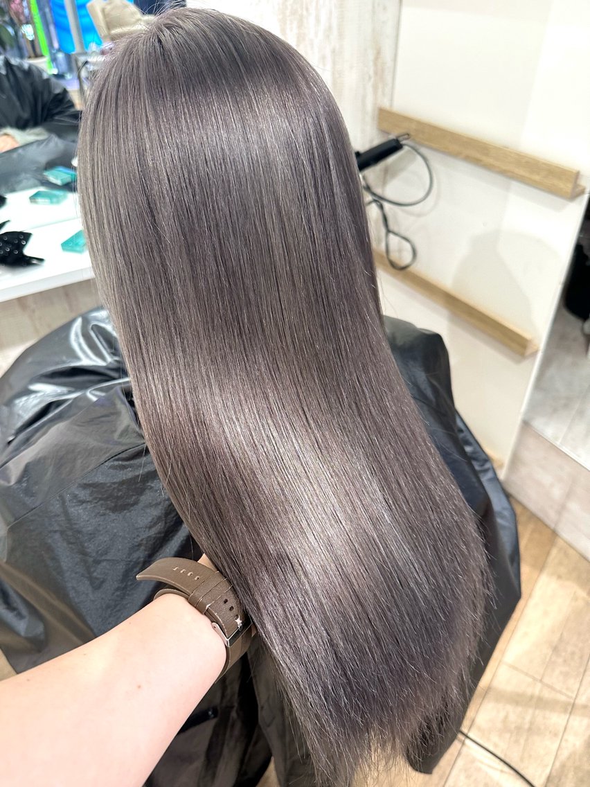ロング ヘアカラー 💛NOZOMI💛 ハイトーンカラーのヘアスタイル