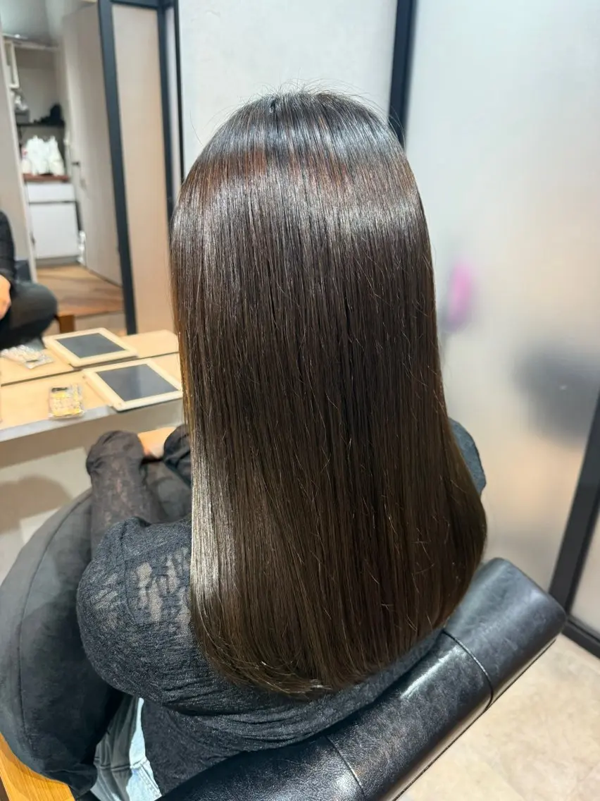 セミロング カラー カット ヘアカラー 縮毛矯正 トリートメント soi 💜AYAKOのヘアスタイル