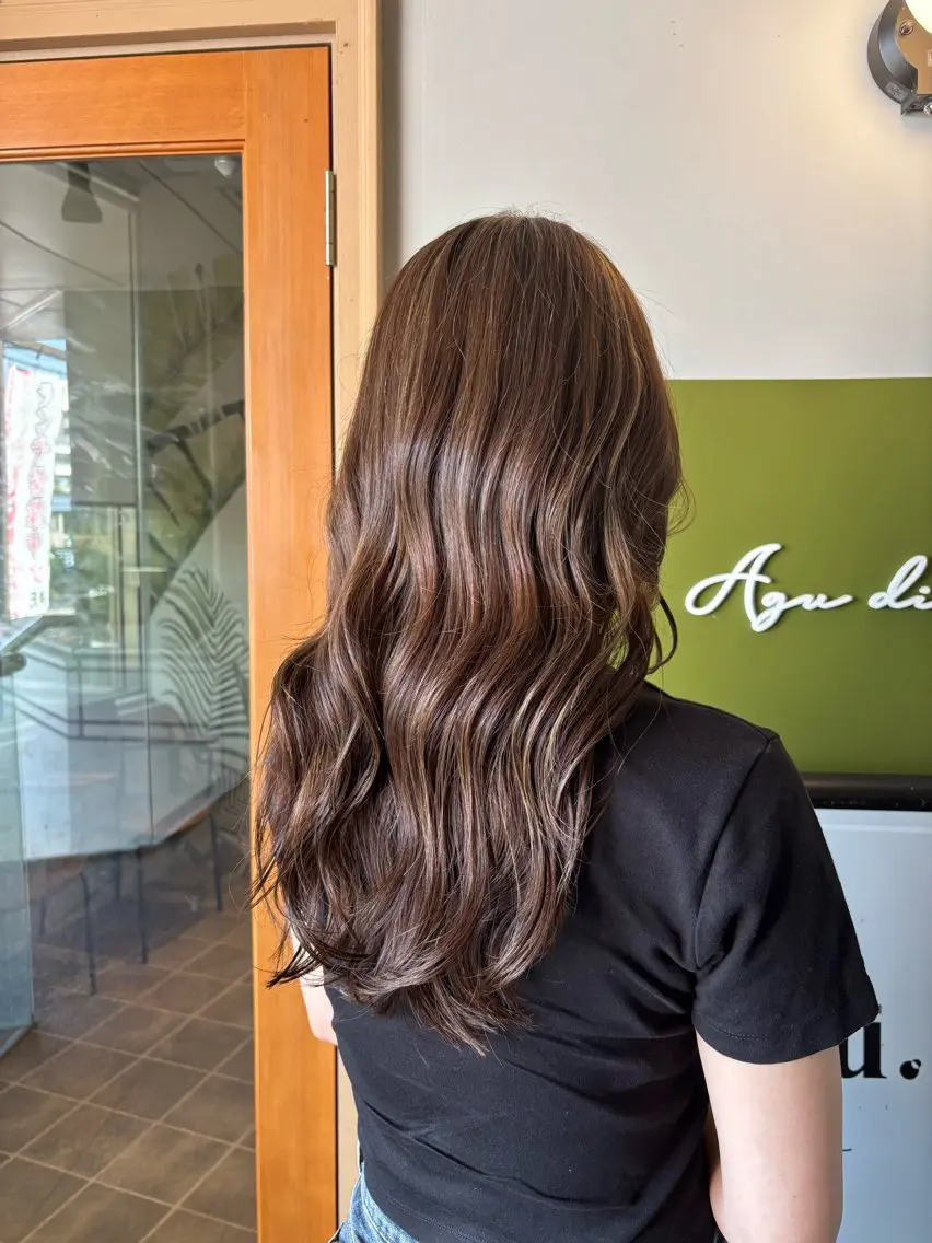 ロング カラー ハイライトカラー ハイライト Agu 西台店 衣莉💫のヘアスタイル