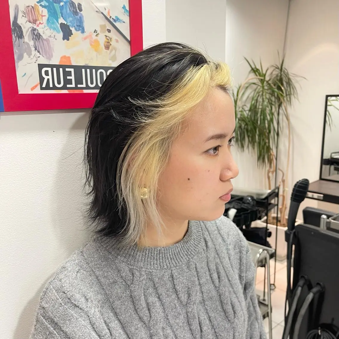 ショート カラー ブリーチ インナーカラー ヘアカラー トリートメント 秋葉 一郎のヘアスタイル