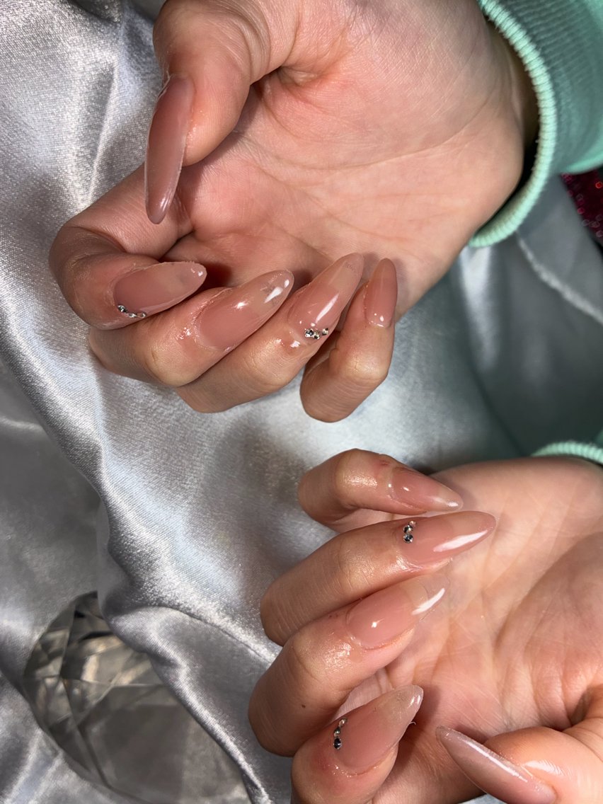 ミディアム ハンドネイル YOKOSUKA NAILS💅⚓️のネイルデザイン