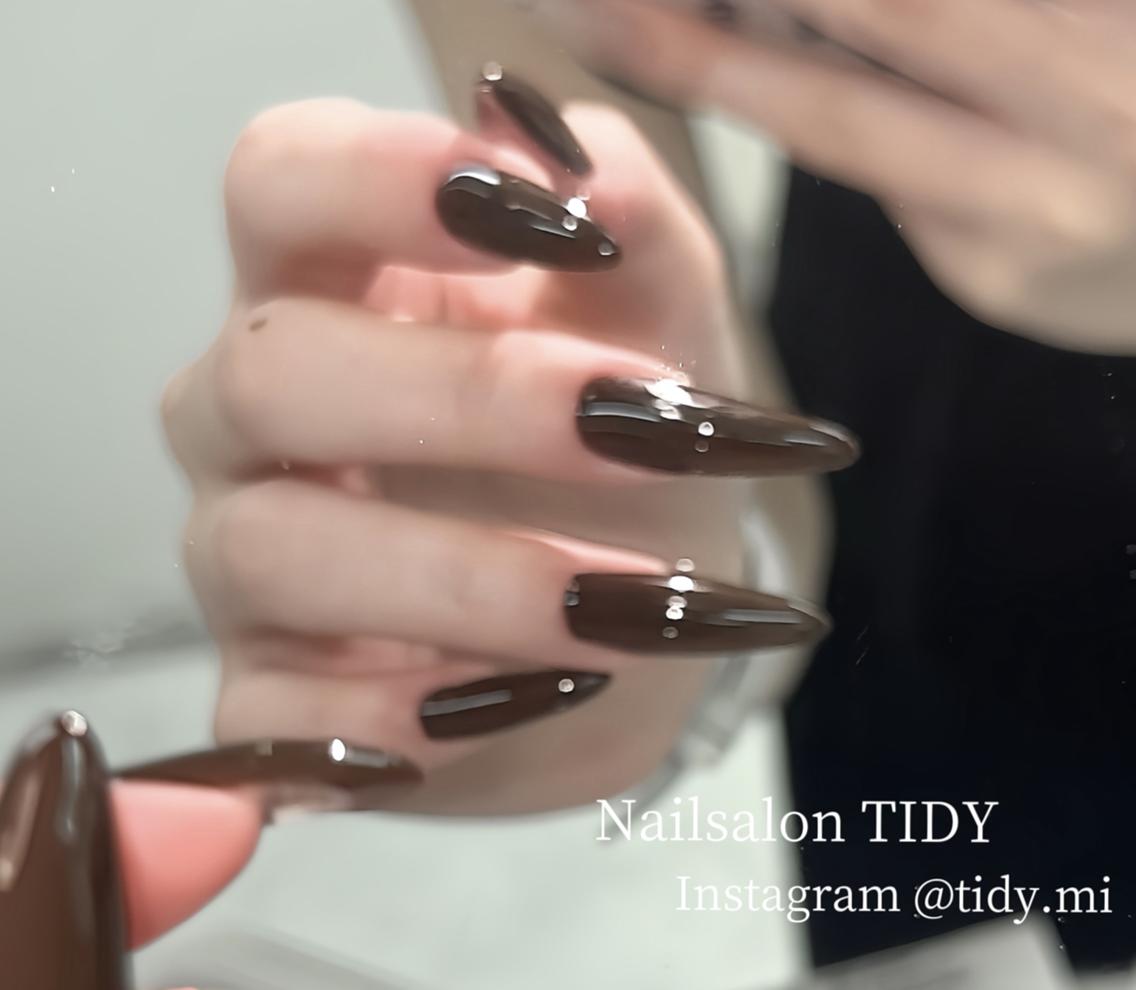 ネイル フットネイル ジェルネイル キラキラネイル 韓国ネイル マグネットネイル TIDY. Suzukaのネイルデザイン