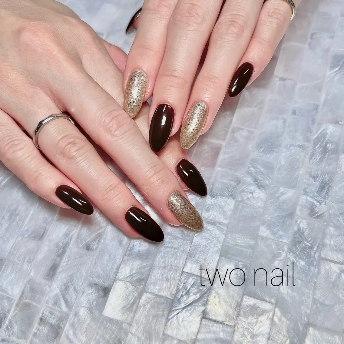 ネイル ネイルチップ ホワイト ハンドネイル two nailのネイルデザイン