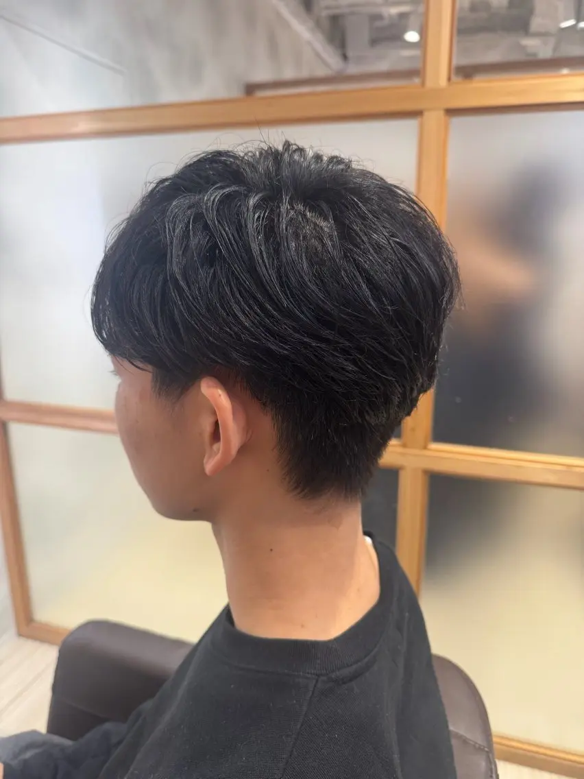 メンズ アップバング センターパート マッシュ 刈り上げ カット レディースカット モデル募集　山田省吾のヘアスタイル