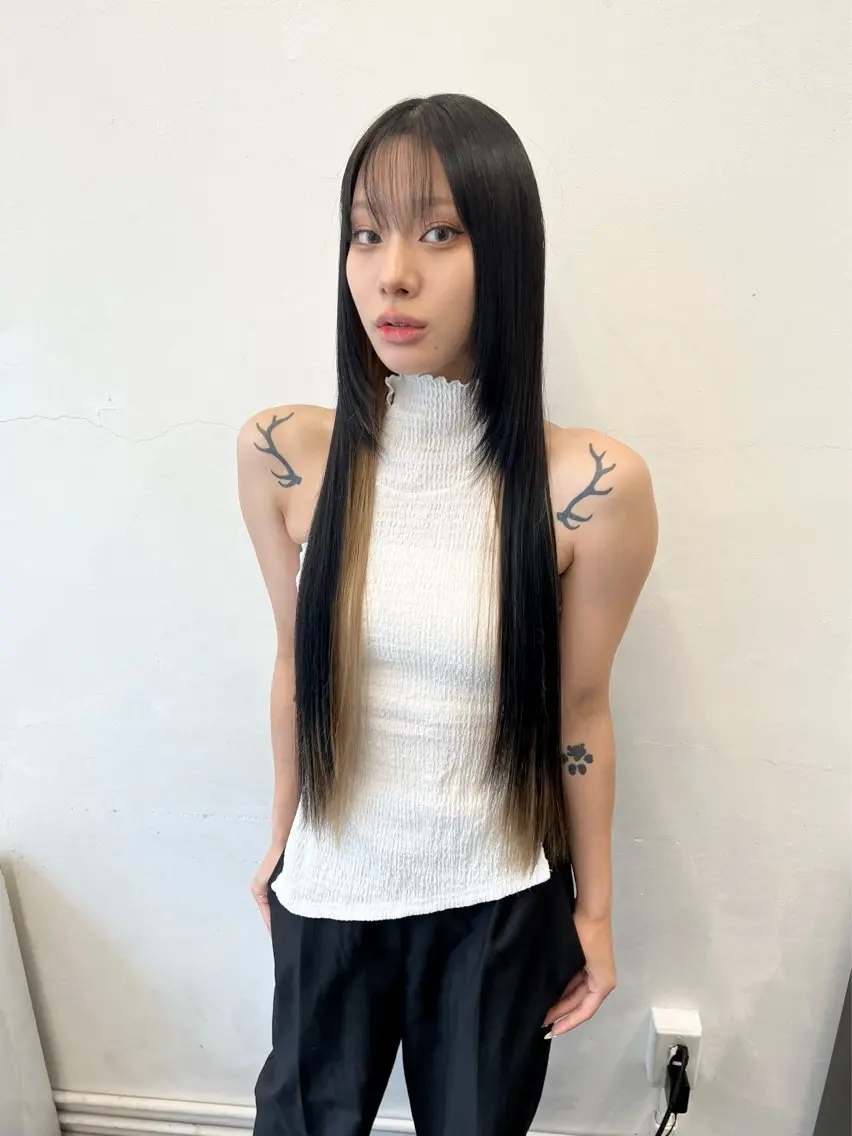 セミロング カラー ベージュカラー 黒髪 ブリーチ ブロンド ダブルカラー ヘアカラー トリートメント HARU//原宿🤍 リピート率NO.1のヘアスタイル