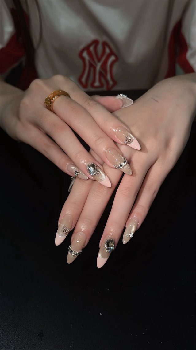 ネイル ハンドネイル Minette nailHuongのネイルデザイン
